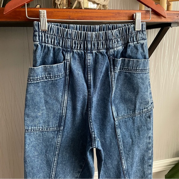 ASOS Weekday Byron acid wash tapered jeans in blue - Picture 3 of 13